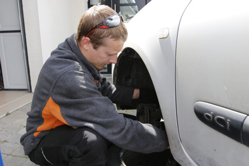 Au service des particuliers et des entreprises