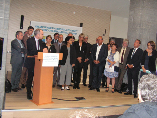 Une signature qui lance 18 mois d’études