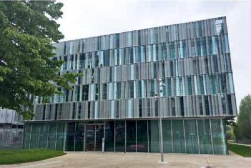 Corinne Prigent, directrice du Réseau Entreprendre en Picardie, avec les entrepreneurs venus pour témoigner de leurs ex…