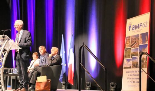 «Nous sommes des élus à portée de voix»