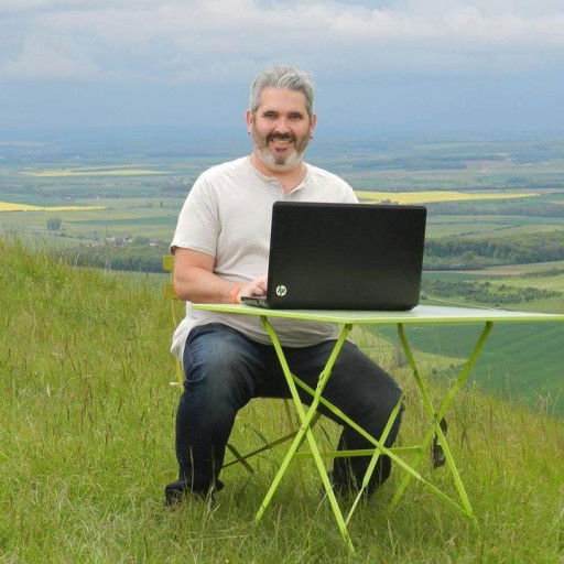 Trinilys Informatique : Faire d’une passion un métier