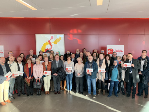 Lutter contre l'exclusion numérique dans les territoires