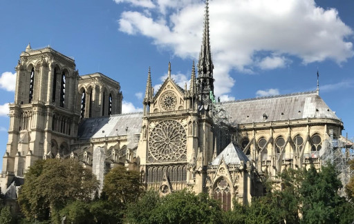 La reconstruction de Notre-Dame, une première dans l'histoire du mécénat
