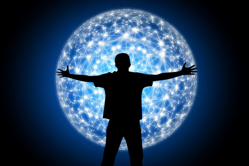 Adista intègre Axione