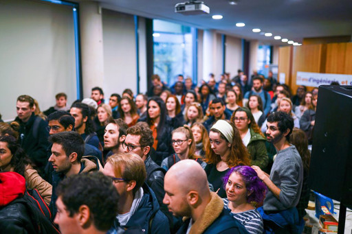 Étudiants créatifs en actions