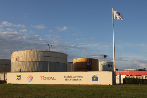 Total lance le plus grand site de stockage électrique par batterie