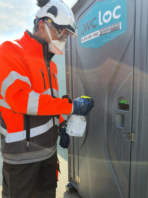 WC Loc favorise les collaborateurs locaux pour faire face à la crise sanitaire