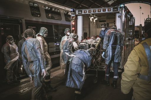 Soigner, photographier, témoigner...